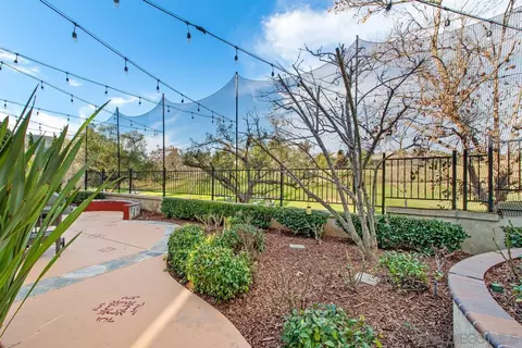 634 Chesterfield Cir, San Marcos, CA 92069