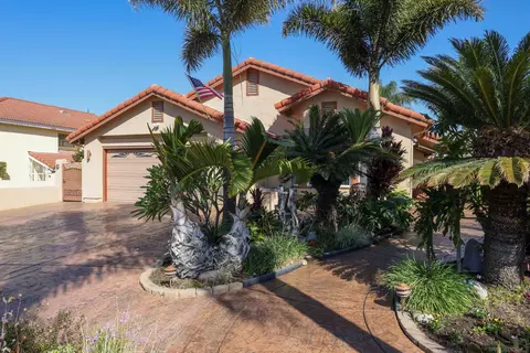 703 E J St, Chula Vista, CA 91910 photo 2
