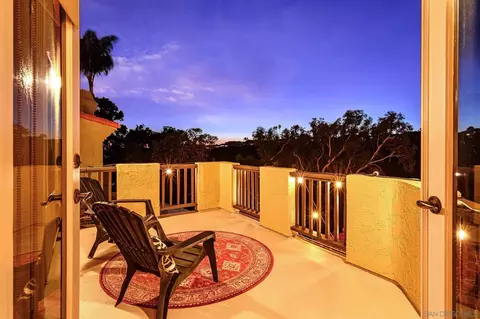 1490 Caminito Solidago, La Jolla, CA 92037 photo 4
