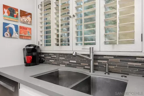 1490 Caminito Solidago, La Jolla, CA 92037 photo 11
