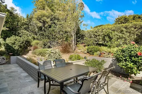 5625 Caminito Isla, La Jolla, CA 92037 photo 22
