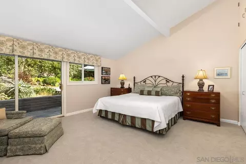 5625 Caminito Isla, La Jolla, CA 92037 photo 11