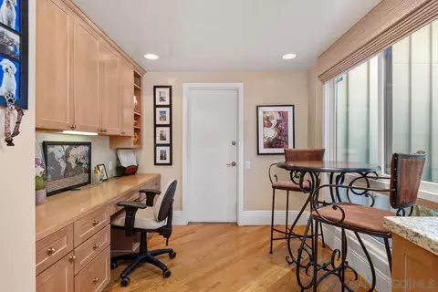 5625 Caminito Isla, La Jolla, CA 92037 photo 7