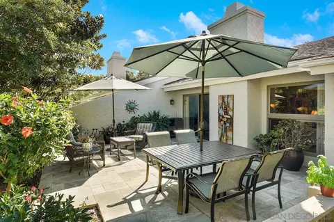 5625 Caminito Isla, La Jolla, CA 92037 photo 19
