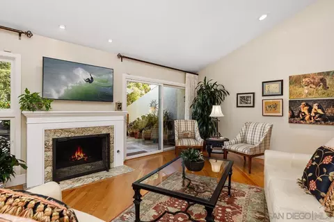 5625 Caminito Isla, La Jolla, CA 92037 photo 8