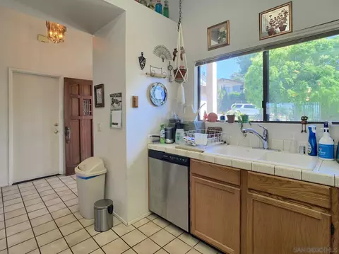 1644 La Mesa Ave, Spring Valley, CA 91977 photo 6