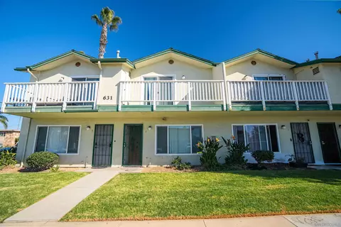 631 7th St #4, Imperial Beach, CA 91932 photo 4