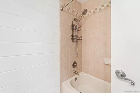 2365 Apricot Tree Ln, Spring Valley, CA 91977 photo 22