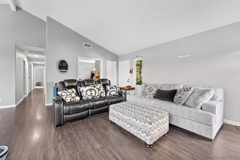 2365 Apricot Tree Ln, Spring Valley, CA 91977 photo 6