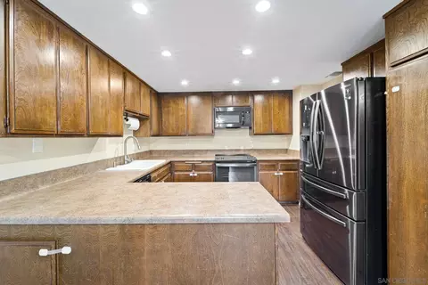 2365 Apricot Tree Ln, Spring Valley, CA 91977 photo 15