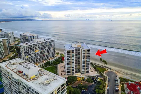 1720 Avenida Del Mundo #204, Coronado, CA 92118