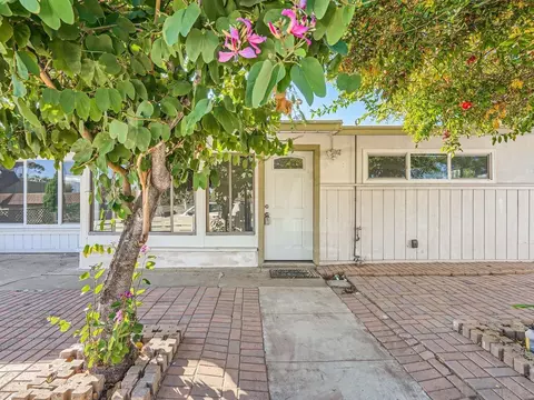 928 42nd St, San Diego, CA 92102