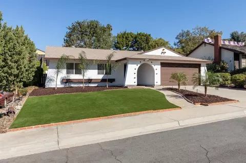 12340 Hill Country Dr, Poway, CA 92064 photo 2
