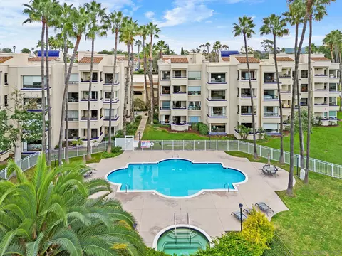 12122 Royal Birkdale Row #305, San Diego, CA 92128