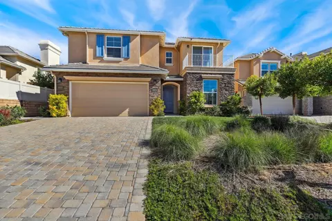 6654 Peregrine Pl, Carlsbad, CA 92011