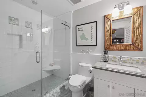 Bath - 831 G Ave, Coronado, CA 92118 photo 2 of 7