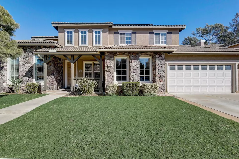 2358 Douglaston Gln, Escondido, CA 92026 46 Photos Movoto