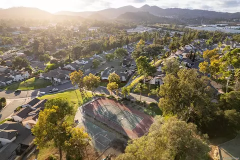 1873 Cathedral Gln, Escondido, CA 92029 photo 32