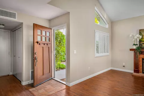 1873 Cathedral Gln, Escondido, CA 92029 photo 2