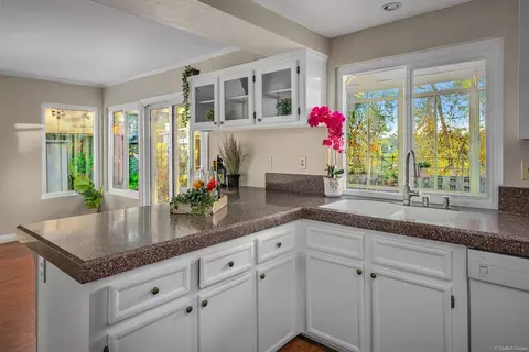 1873 Cathedral Gln, Escondido, CA 92029 photo 7
