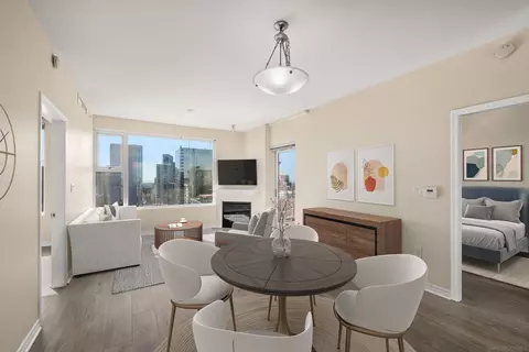 300 W Beech St #2001, San Diego, CA 92101