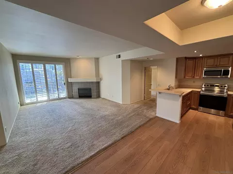 510 Camino De La Reina #206, San Diego, CA 92108