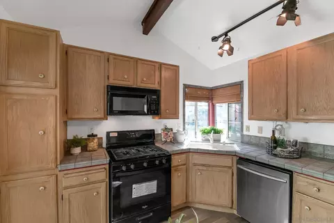 42144 Teatree Ct, Temecula, CA 92591 photo 7