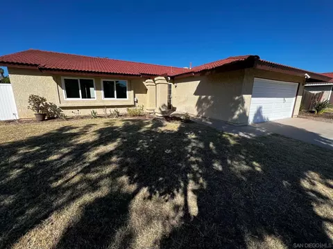 738 Ball Ave, Escondido, CA 92026 photo 2