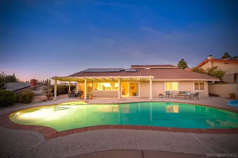 17131 Cloudcroft Dr, Poway, CA 92064 photo 2