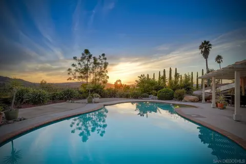 17131 Cloudcroft Dr, Poway, CA 92064 photo 3