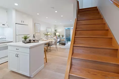 1127 Thomas Ave #3, San Diego, CA 92109