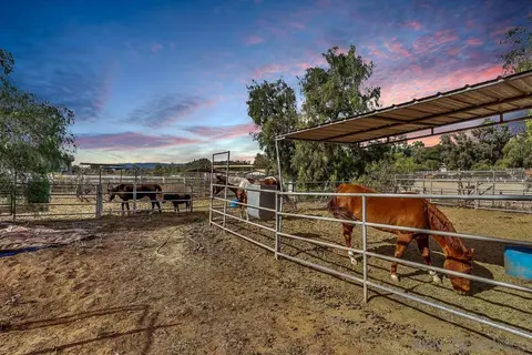 15127 Sycamore Canyon Rd, Poway, CA 92064 photo 4