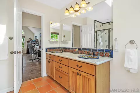 15127 Sycamore Canyon Rd, Poway, CA 92064 photo 32