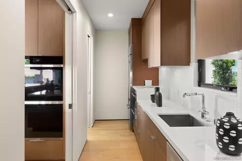 6349 Castejon Dr, La Jolla, CA 92037 photo 15