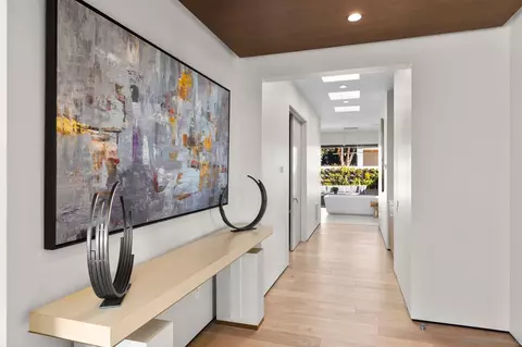 6349 Castejon Dr, La Jolla, CA 92037 photo 23