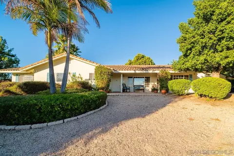 255 Rancho Camino, Fallbrook, CA 92028 photo 4