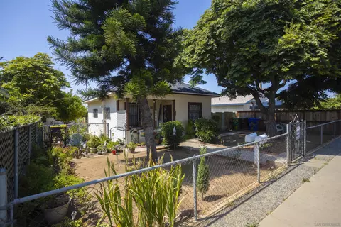 2113-15 Julian Ave, San Diego, CA 92113