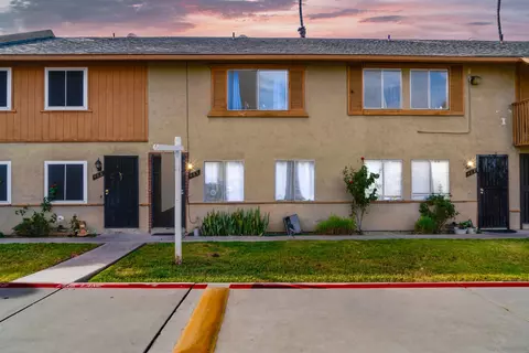 485 W Chase Ave, El Cajon, CA 92020