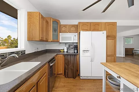 9147 Rosedale Dr, Spring Valley, CA 91977 photo 12