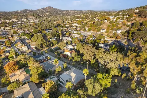 9147 Rosedale Dr, Spring Valley, CA 91977 photo 3