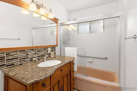 9147 Rosedale Dr, Spring Valley, CA 91977 photo 18