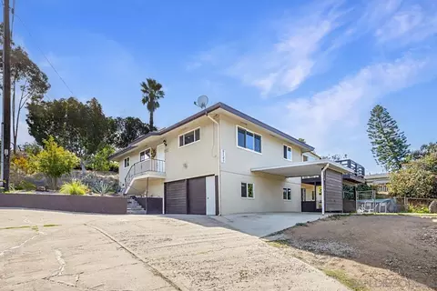9147 Rosedale Dr, Spring Valley, CA 91977 photo 2