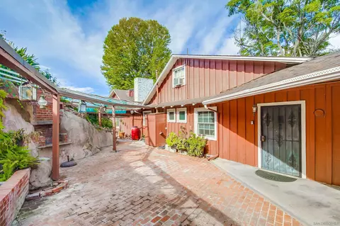 10001 Pandora Dr, La Mesa, CA 91941 photo 11