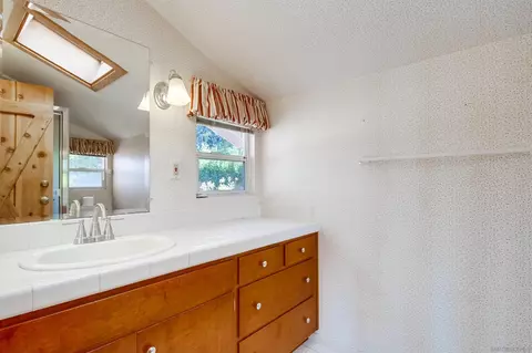 10001 Pandora Dr, La Mesa, CA 91941 photo 24