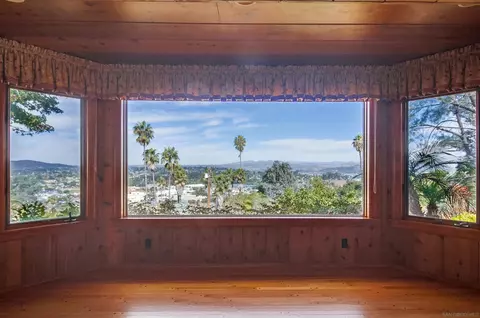 10001 Pandora Dr, La Mesa, CA 91941 photo 38