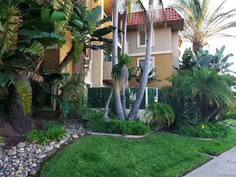 7555 Linda Vista Rd #12, San Diego, CA 92111