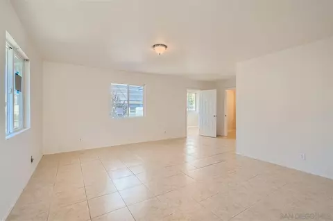 327 Taft Ave, El Cajon, CA 92020 photo 8