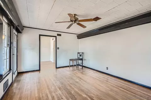 327 Taft Ave, El Cajon, CA 92020 photo 2