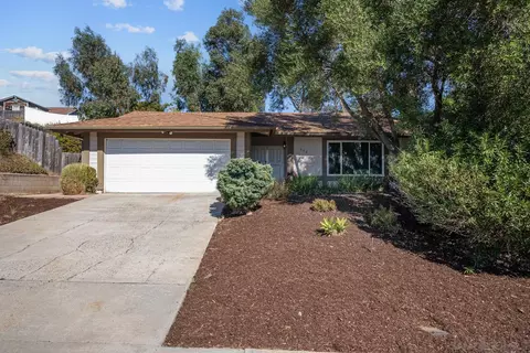 950 E Fallbrook St, Fallbrook, CA 92028 photo 4