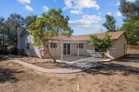 950 E Fallbrook St, Fallbrook, CA 92028 photo 28